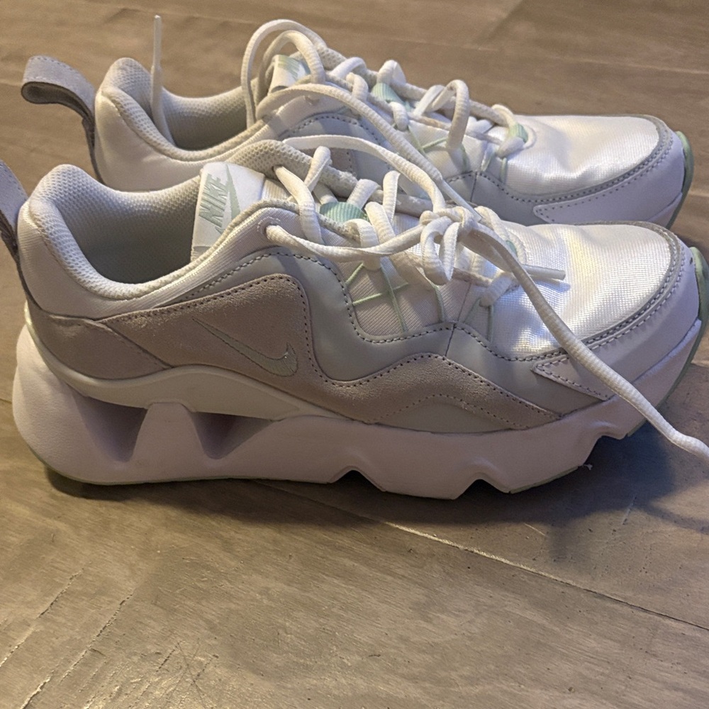 Nike shoes